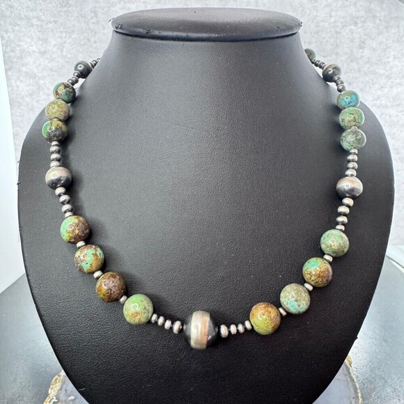 Sterling Southwestern Style Green Turquoise/Navajo Pearl Bead 16